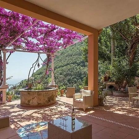 Sleeps 6 Air Con Wifi Apartment Positano